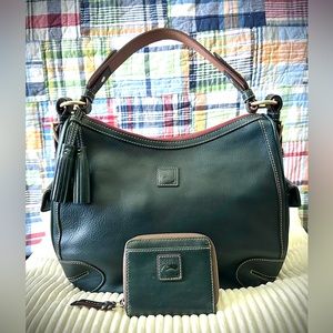 🛑SOLD🛑 Dooney and Bourke Florentine Side Pocket Hobo w/ Wallet